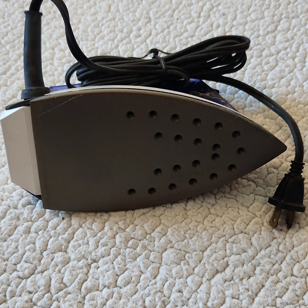 Black&Decker Travel Pro Steam Dry High Low Settings Iron Preppy Boho Resortwear